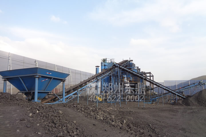 復合式干法選煤設備是東鼎干燥開發的一種新型煤炭提質技術裝備，適用于動力煤排矸、降低商品煤灰分、提高發熱量