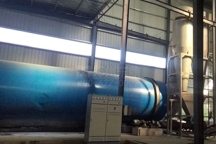 生物質烘干機廠家鄭州東鼎干燥開發了大型檸條烘干機成套設備，實現了檸條資源規?；弥?。